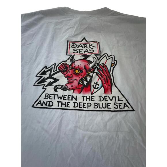 Dark Seas Devil and The Deep Blue Sea T-Shirt Shirt Tee T Size Small - Picture 1 of 8